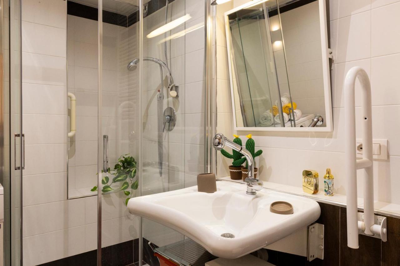 Living Isola Apartment Milano Exterior foto